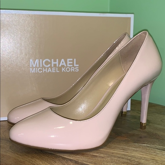 MICHAEL Michael Kors Shoes - NIB Authentic Michael Kors nude patent heels 7.5